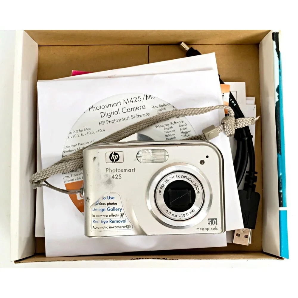 HP Photosmart M425 Digital Camera 5.0MP 3x Optical Zoom Silver Tested Working